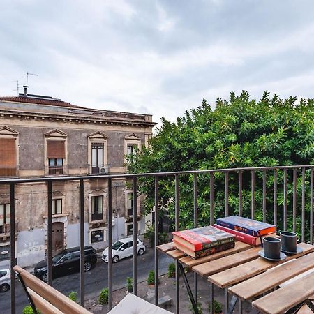 Ursino Apartment With Balcony By Wonderful Italy Katanya Dış mekan fotoğraf